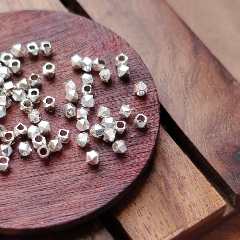2.5MM Diamond cut Silver filled beads