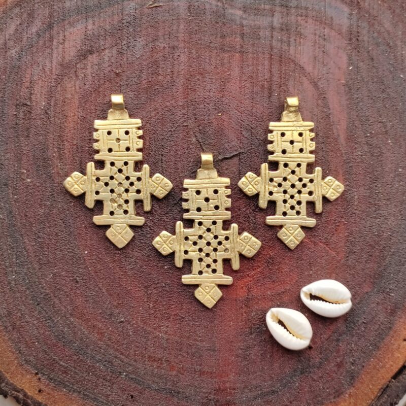 Big Brass charms, BBP37, Brass charms for macrame making