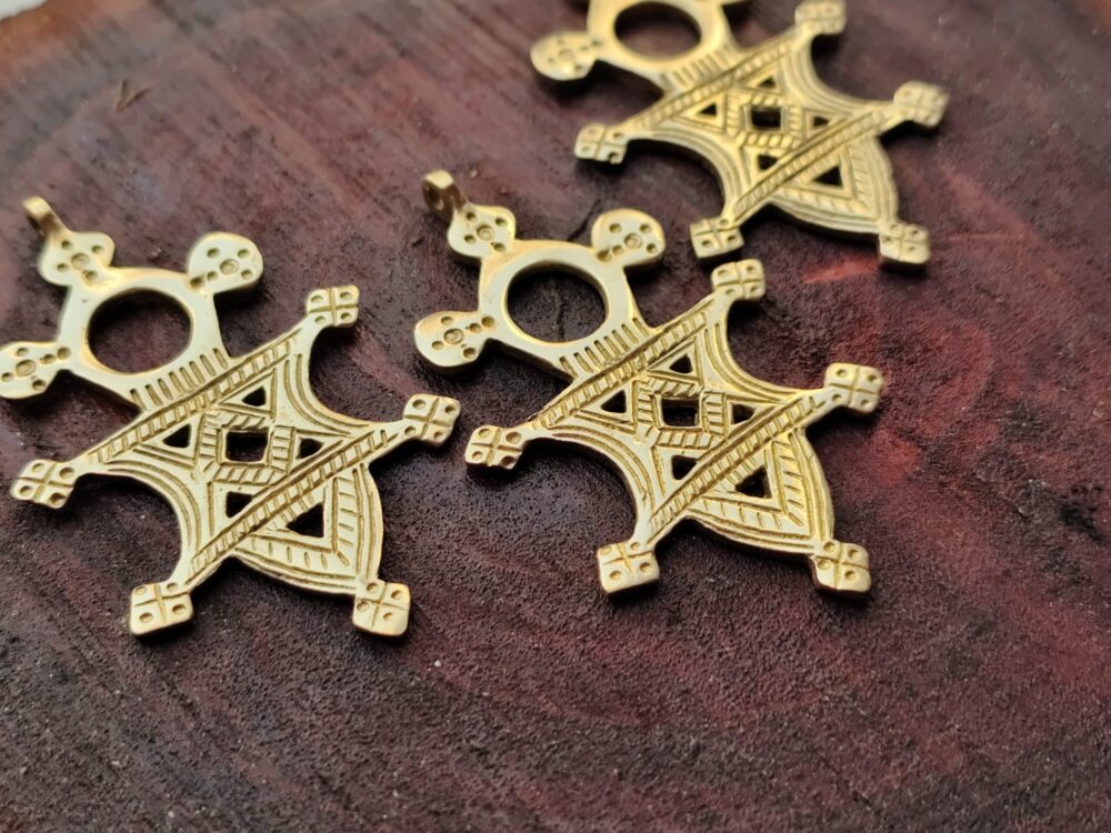 Big Brass charms, BBP23, Brass charms for macrame making