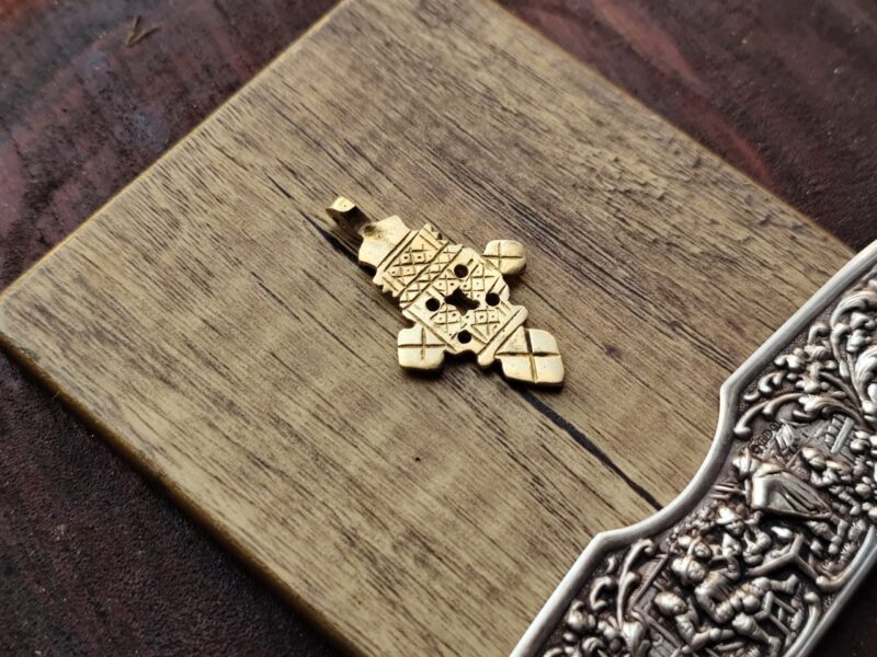 Big Brass charms, BBP33, Brass charms for macrame making