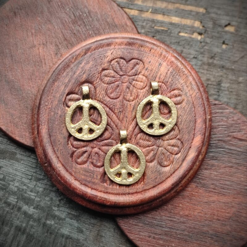 Geometric Barrel Brass Charms, Z13