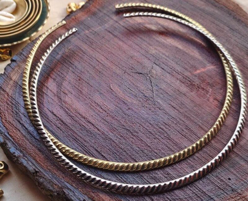 Twisted Rope Texture Round Brass Neck Choker