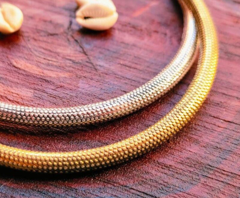 Dotted Texture Round Brass Neck Choker