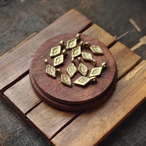 Brass charms, Available in Brass and Silver filled, 17*18mm, Z67