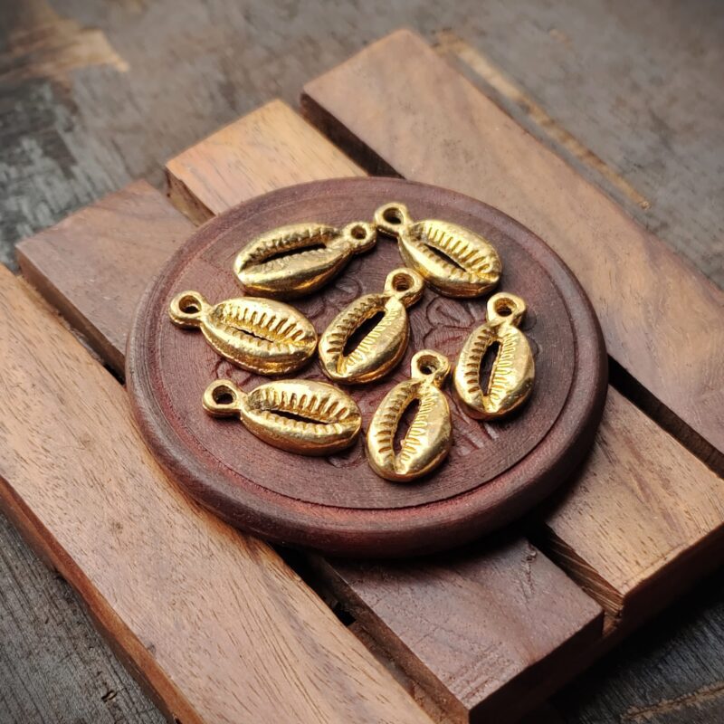 Brass charms, Available in Brass and Silver filled, 22*13mm, Z90