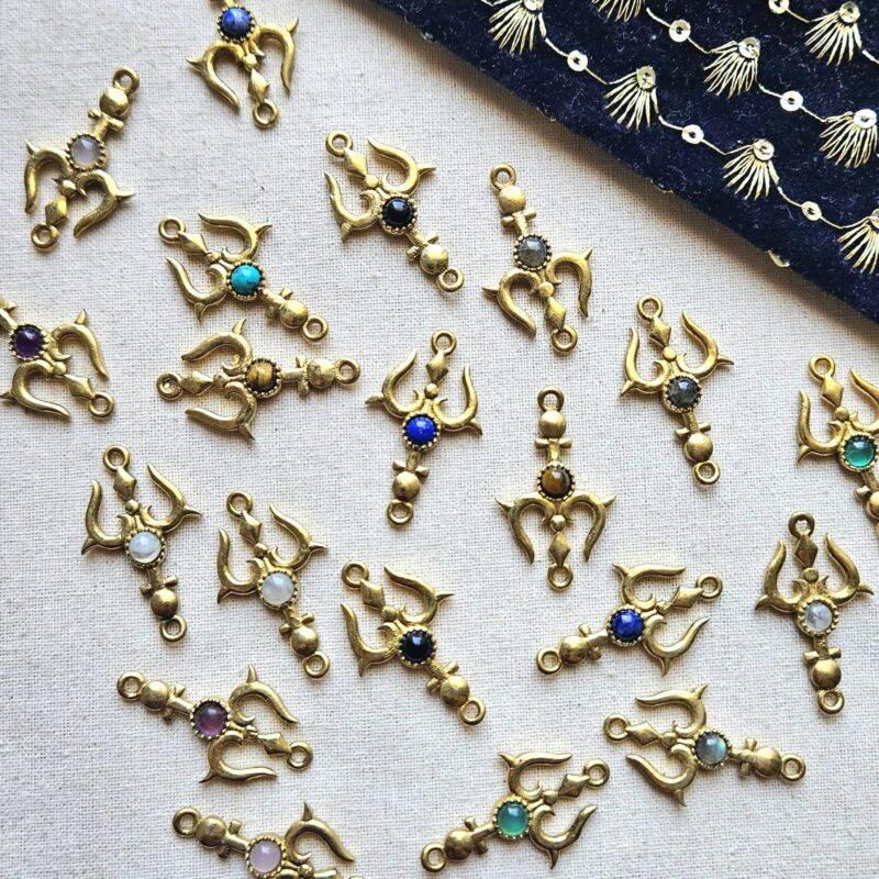 Trishul Brass Connector with Natural Stone